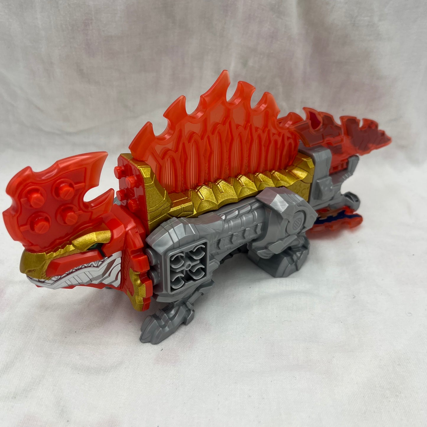 Mosarizer Zord,Dime Volcano zord/Power rangers Dino Fury