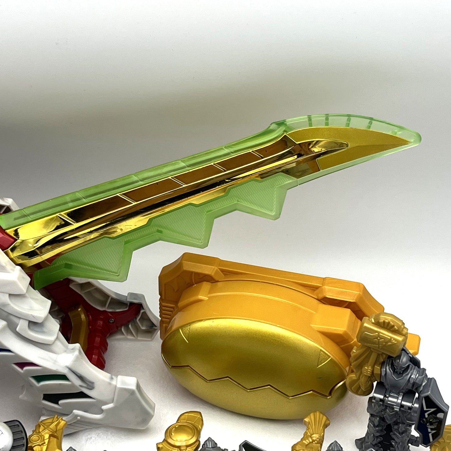 Dino Master Saber,Dino Fury Morpher set/Power rangers Dino Fury