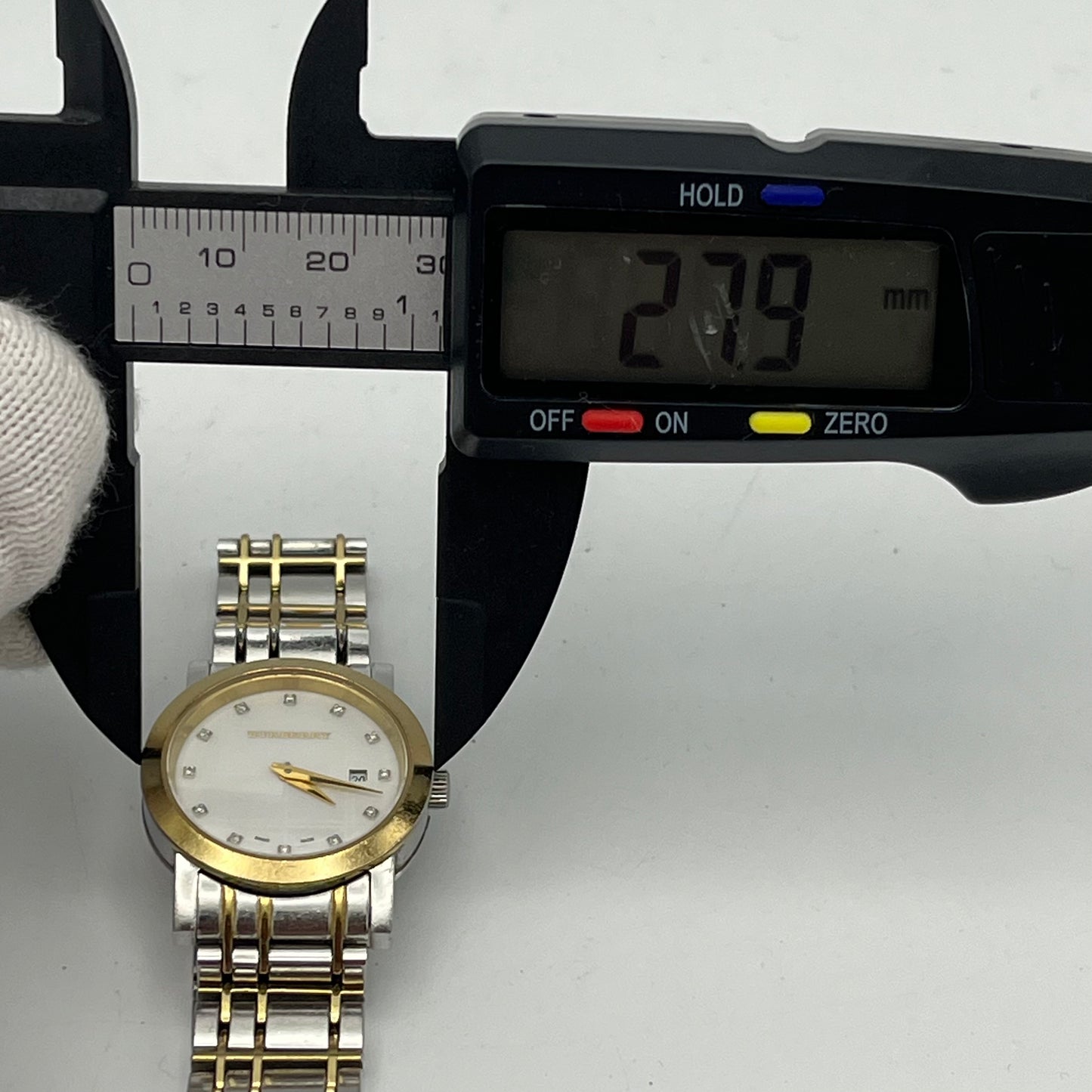 BURBERRY BU1375