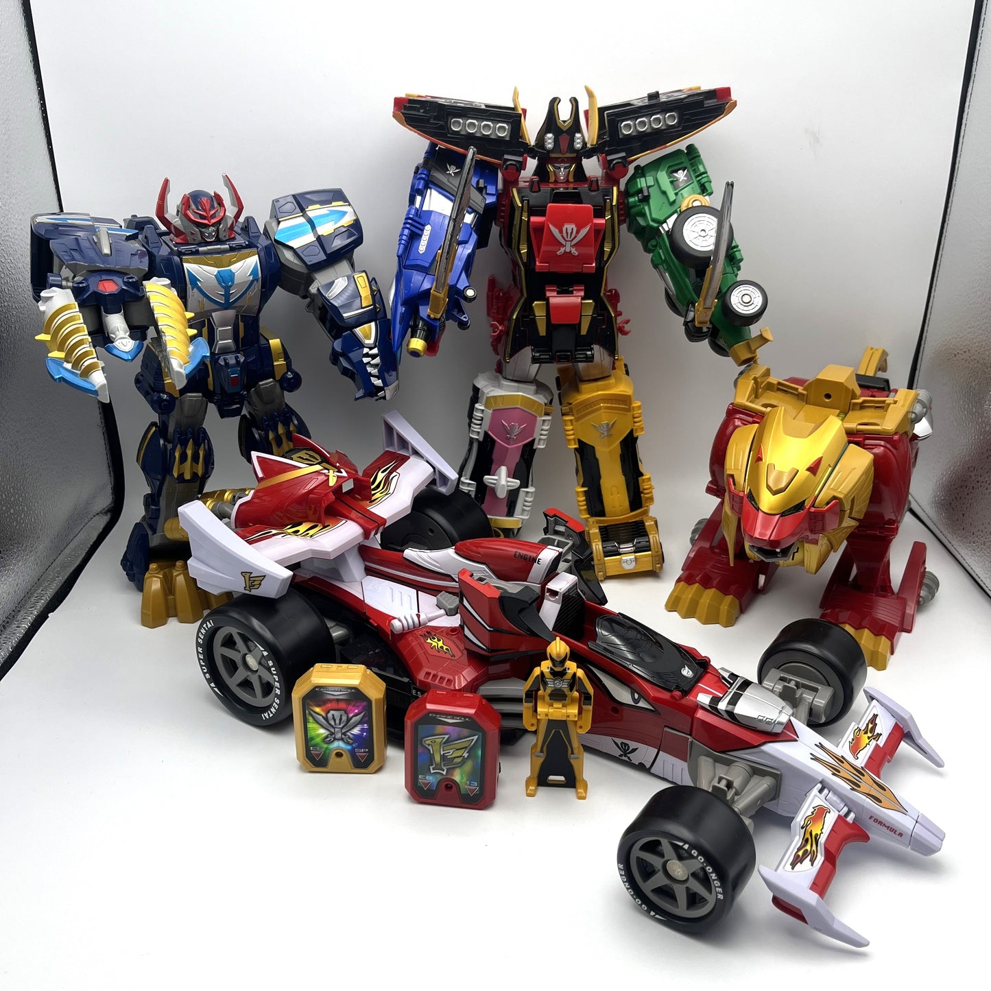 Ultimate Legendary Megazord/Super Megaforce