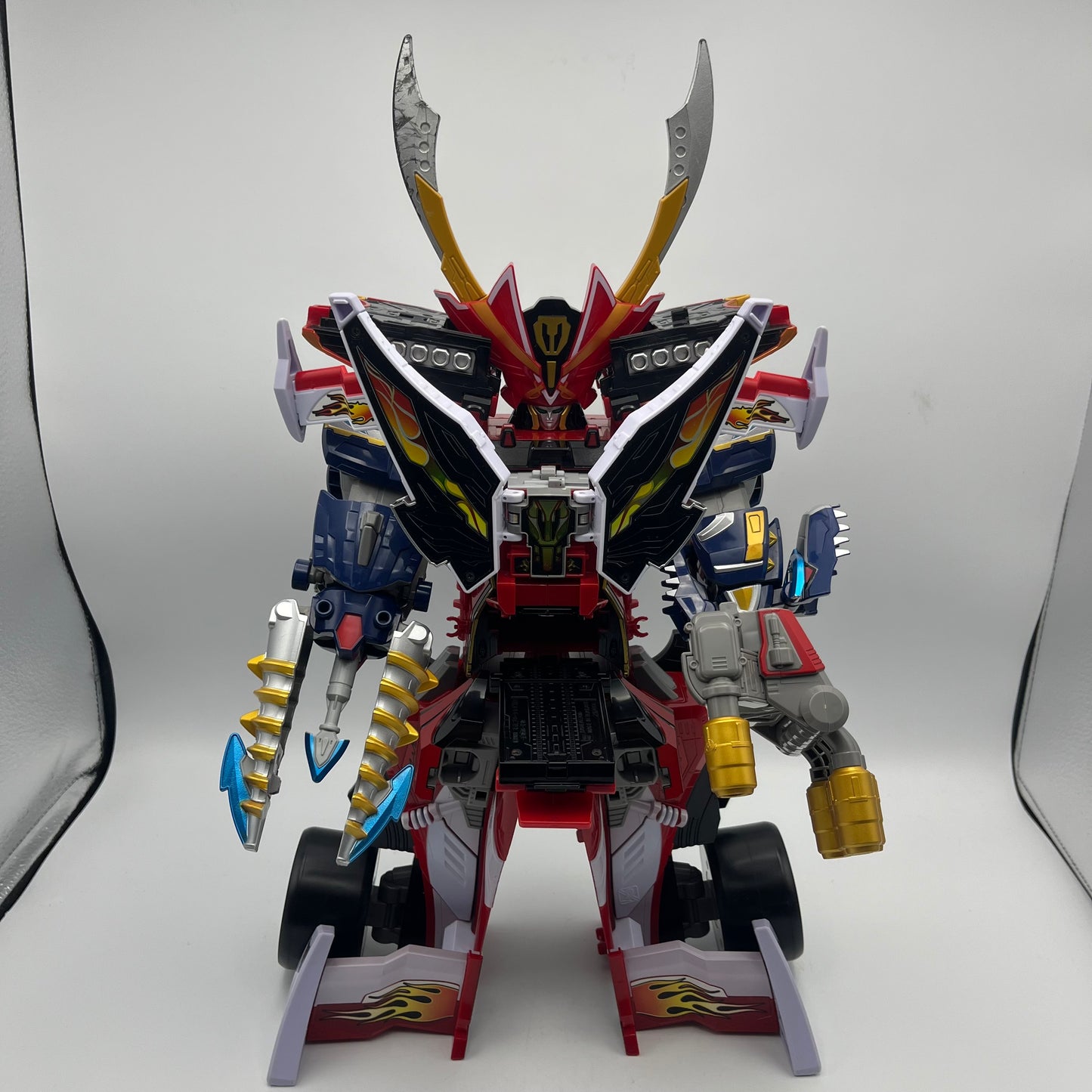 Ultimate Legendary Megazord/Super Megaforce