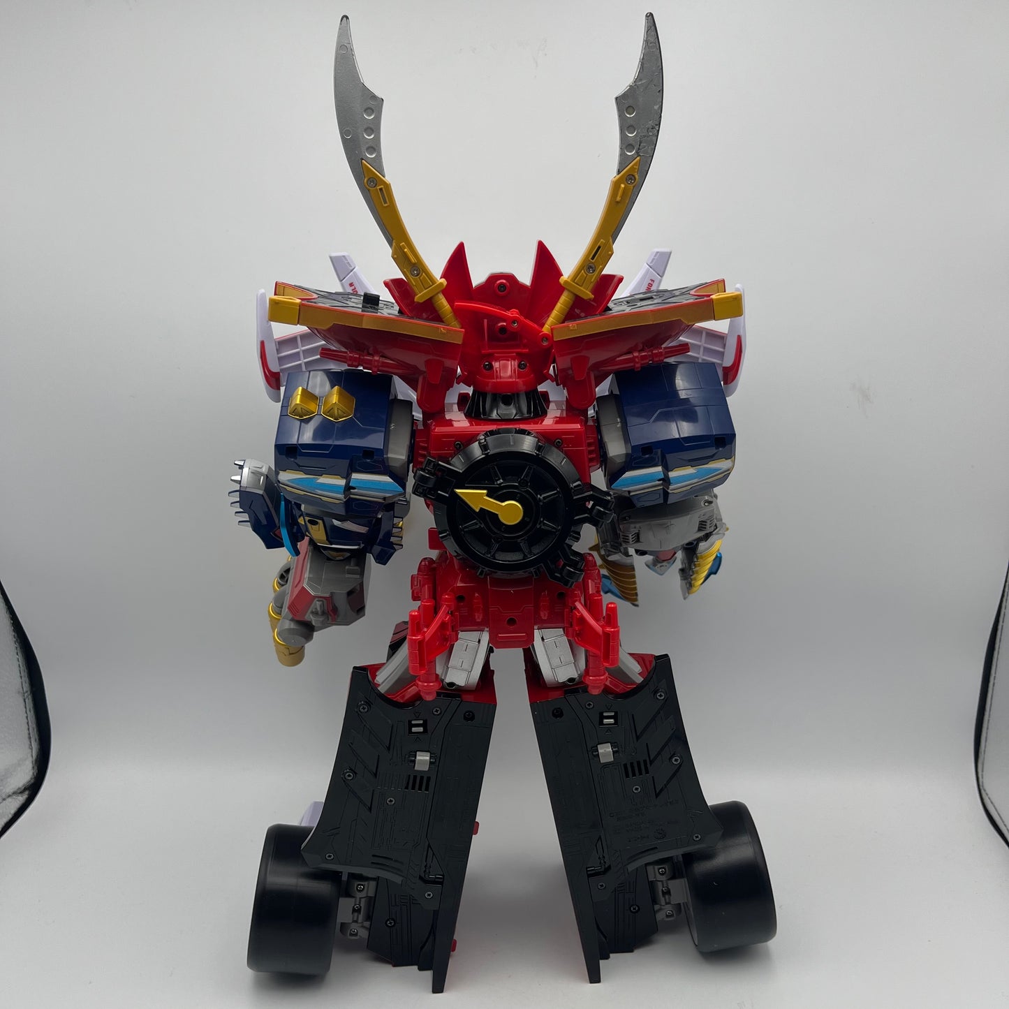Ultimate Legendary Megazord/Super Megaforce
