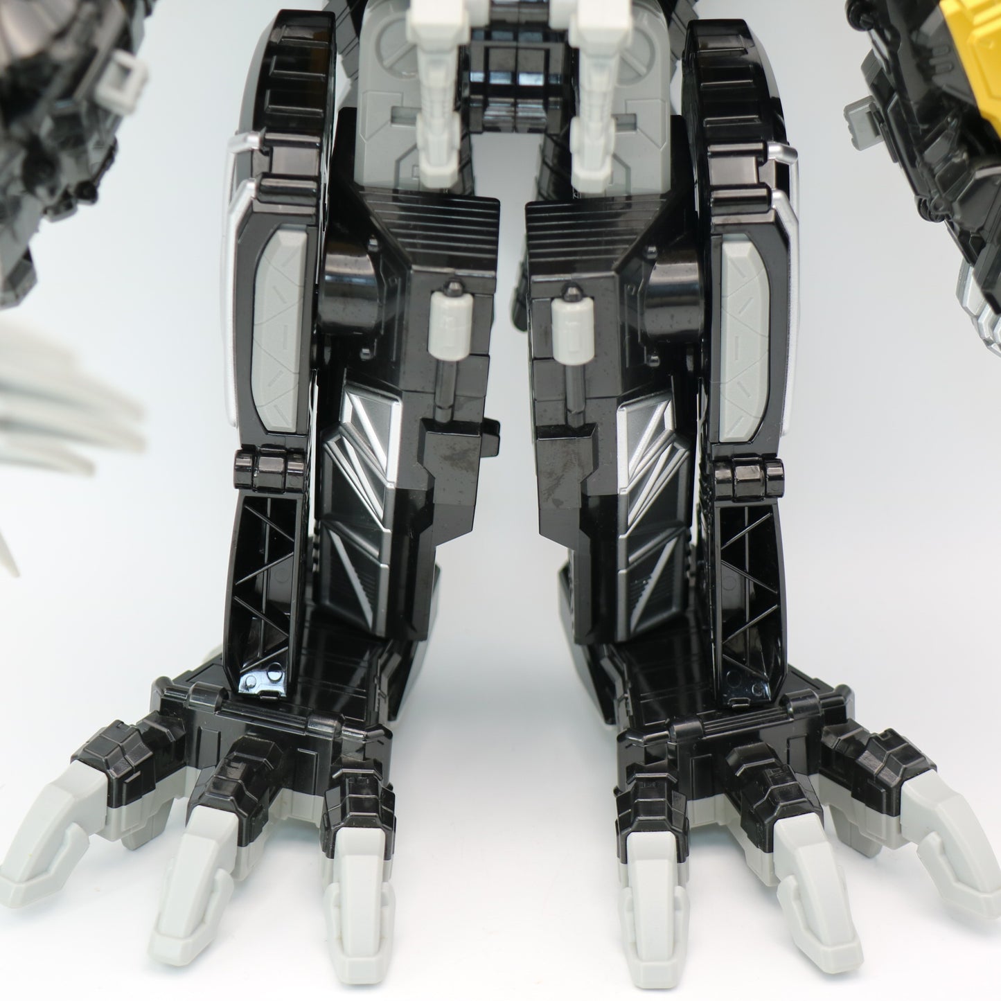 Black Dino Charge Megazord/Power Rangers Dino Charge-Black Kyoryuzin (Kyoryujin) - Japanese Exclusive - Zyuden Sentai Kyoryuger Megazord