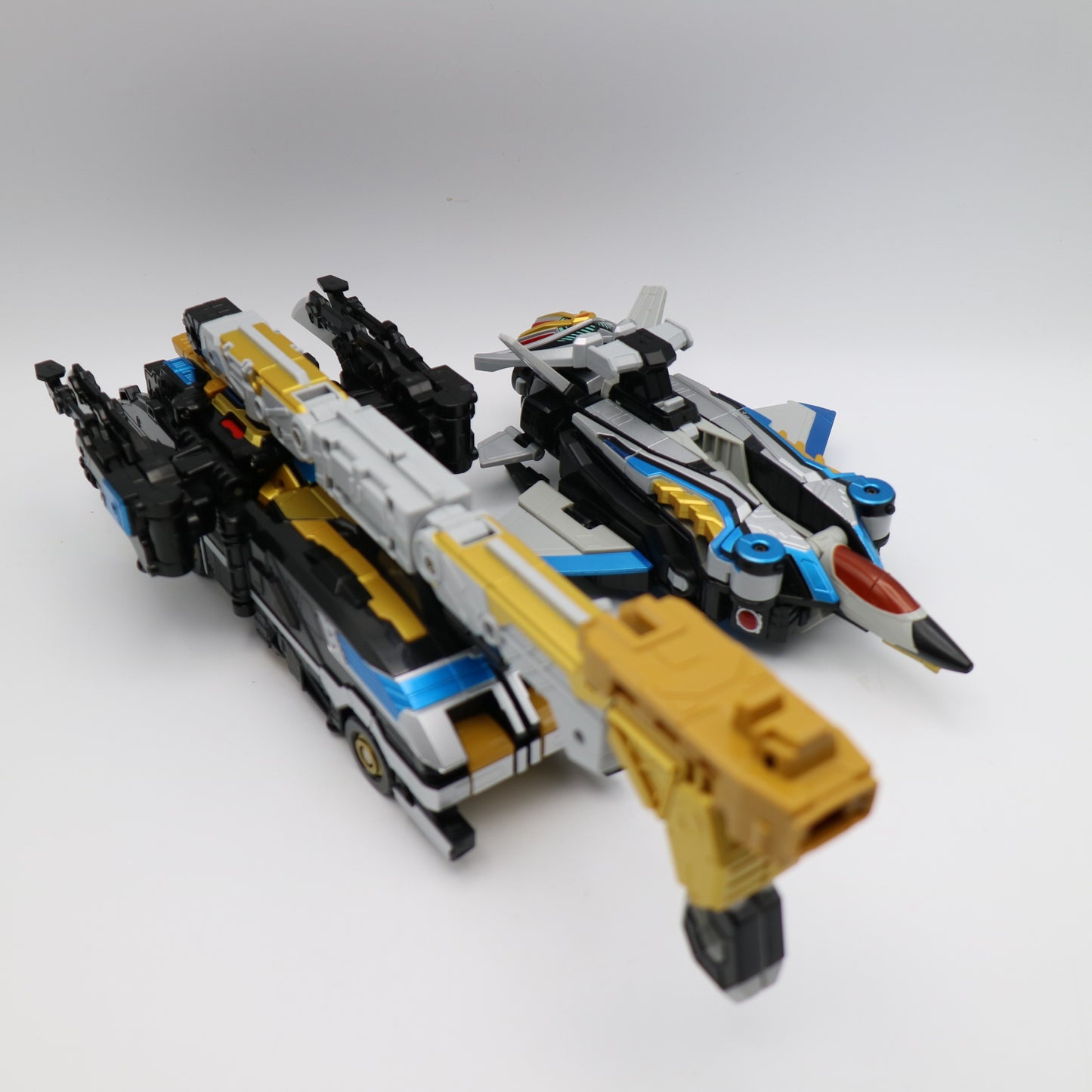 Striker Megazord/Power Rangers Beast Morphers-Japanese ver.Buster Hercules Go-Busters