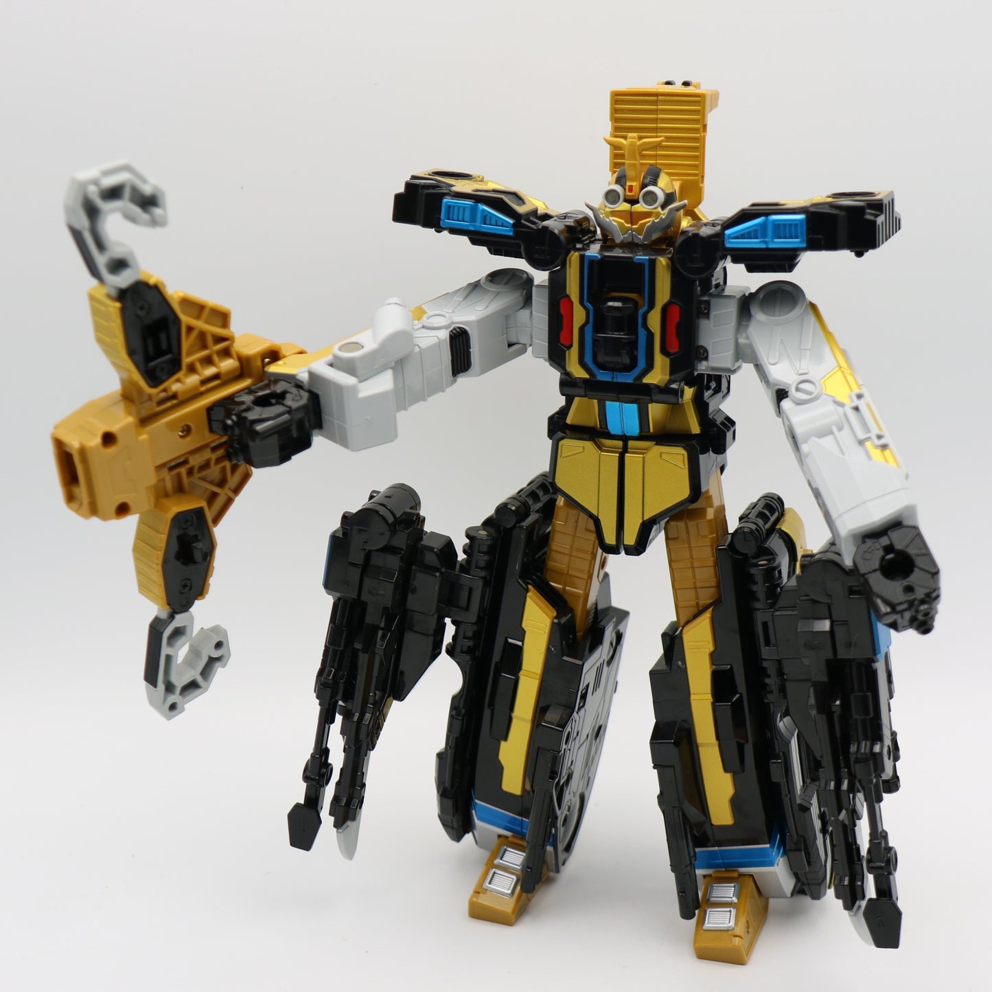 Striker Megazord/Power Rangers Beast Morphers-Japanese ver.Buster Hercules Go-Busters
