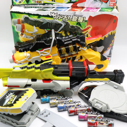 Dino Morpher,Dino Saber,Dino Com/Power Rangers Dino Charge-Gaburevolver,Gaburicalibur,Mobuckle/Zyuden Sentai Kyoryuger