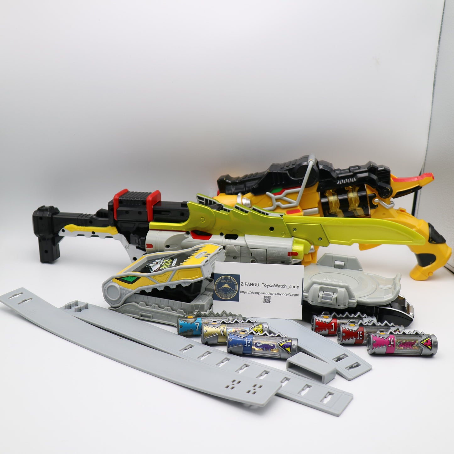 Dino Morpher,Dino Saber,Dino Com/Power Rangers Dino Charge-Gaburevolver,Gaburicalibur,Mobuckle/Zyuden Sentai Kyoryuger