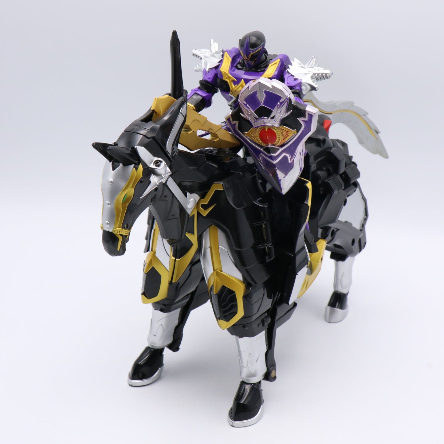Koragg the Knight Wolf/Power Rangers Mystic Force - Wolkaiser/Magiranger
