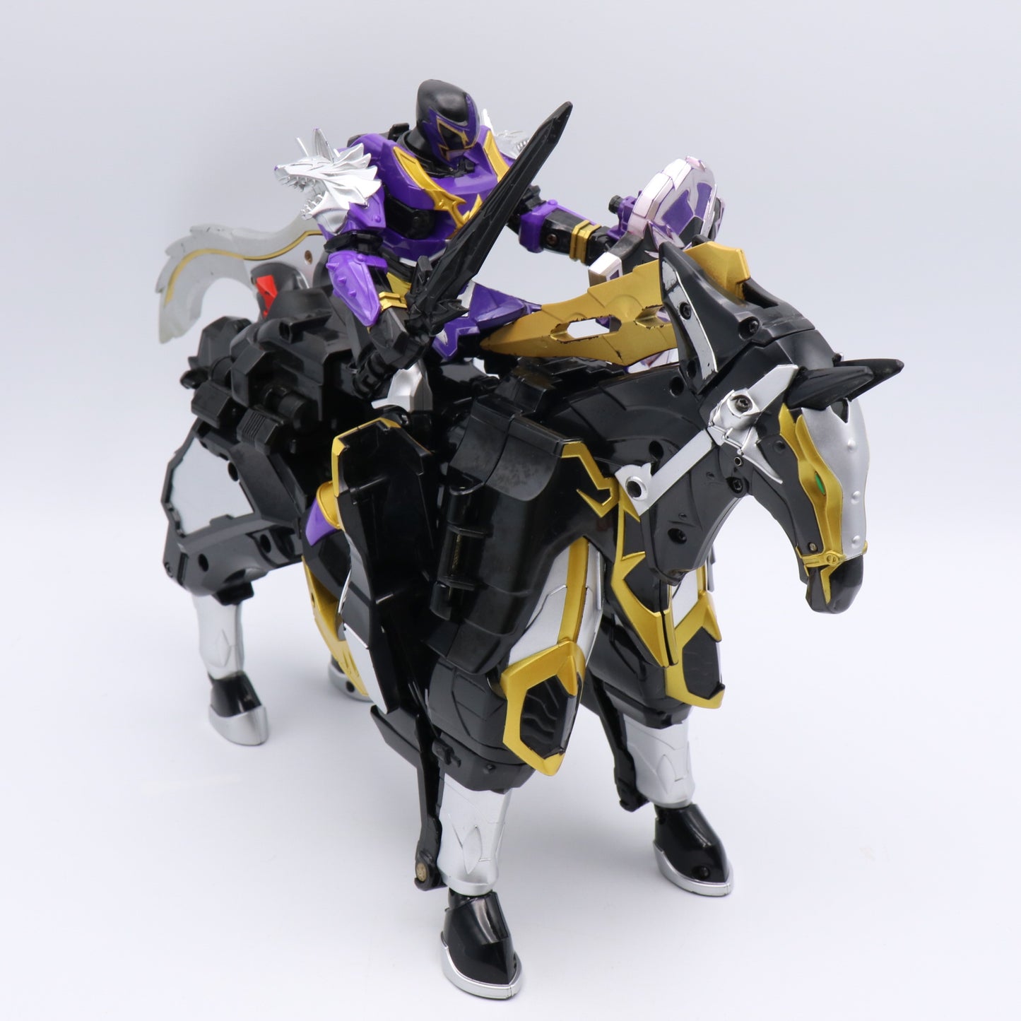 Koragg the Knight Wolf/Power Rangers Mystic Force - Wolkaiser/Magiranger
