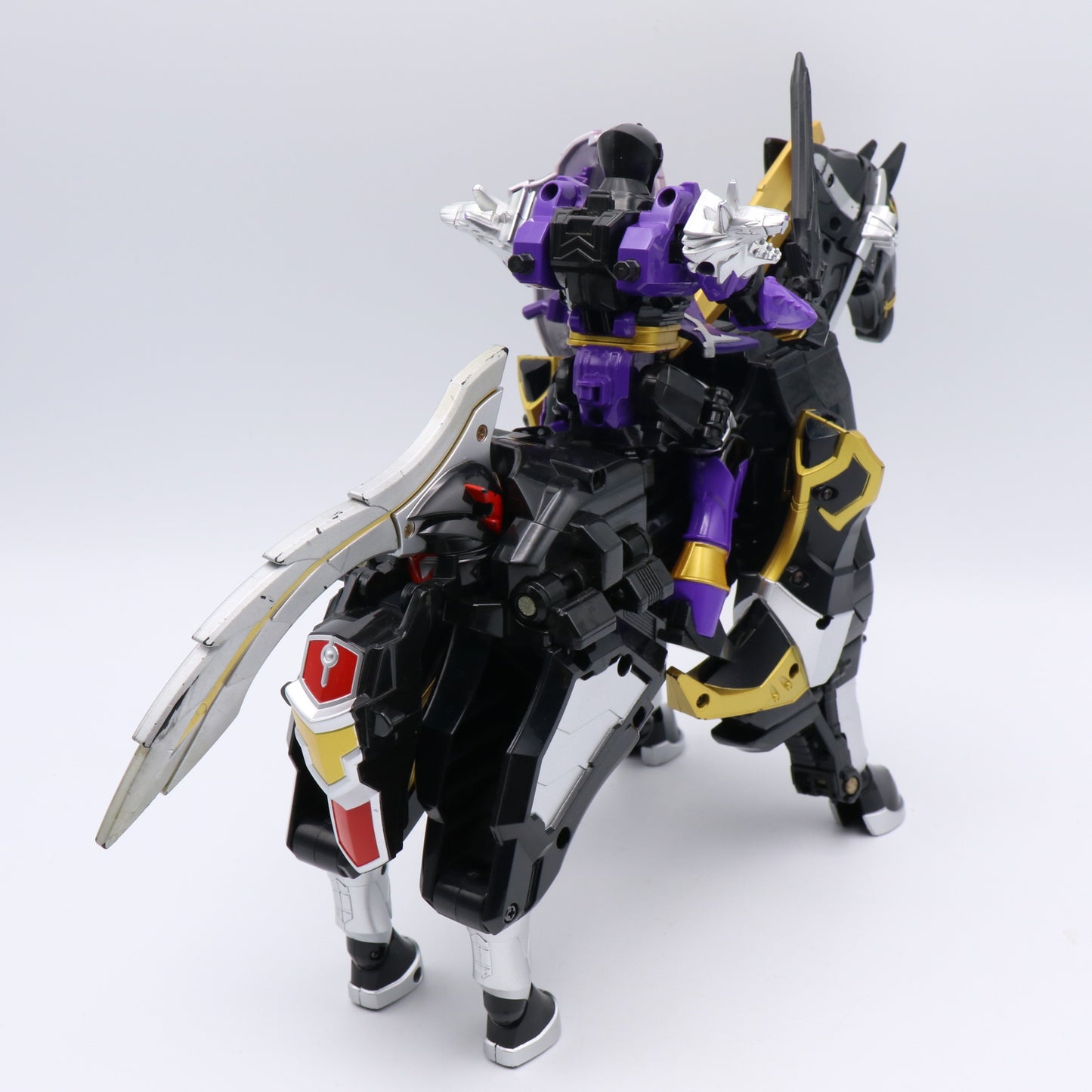 Koragg the Knight Wolf/Power Rangers Mystic Force - Wolkaiser/Magiranger