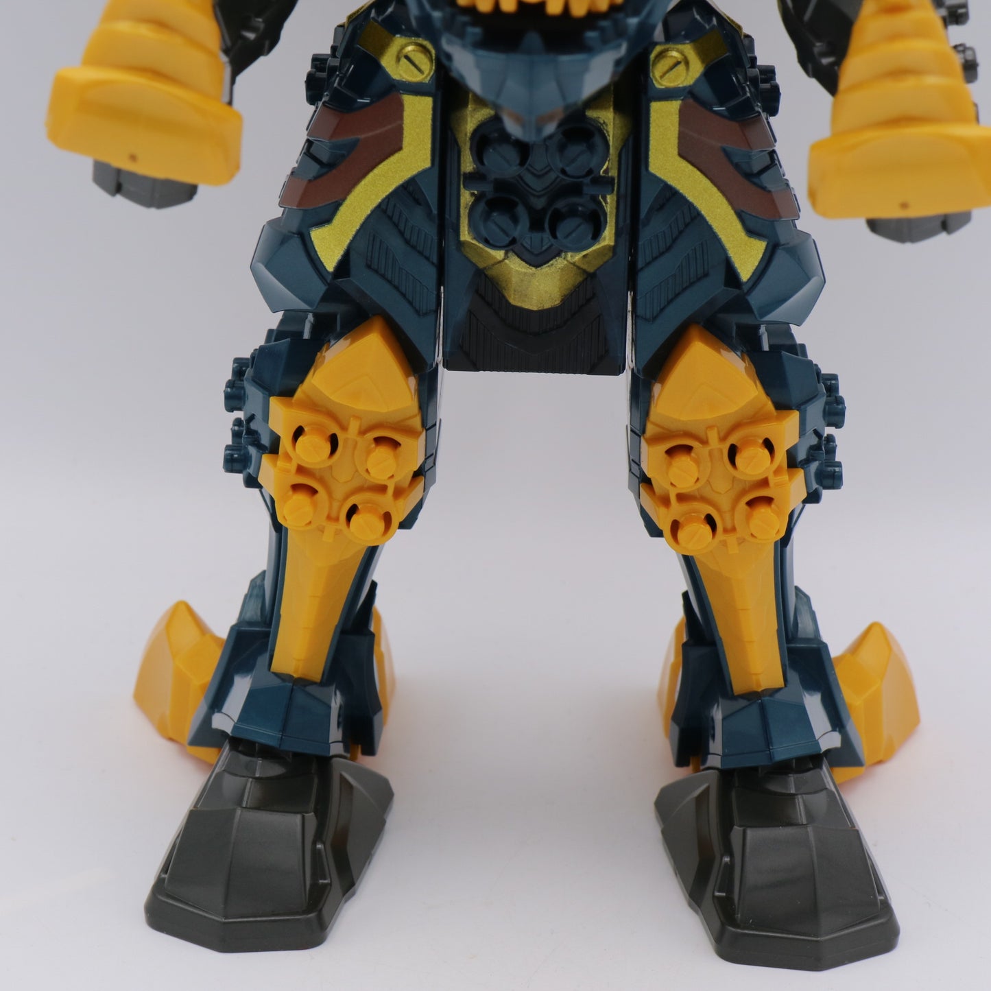 Knightosaur God Megazord/Power rangers Dino Fury