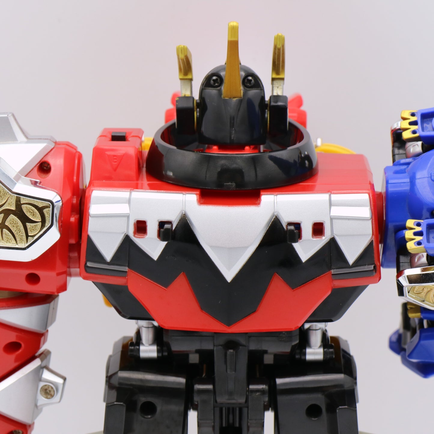 Thundersaurus Megazord/Power Rangers Dino Thunder